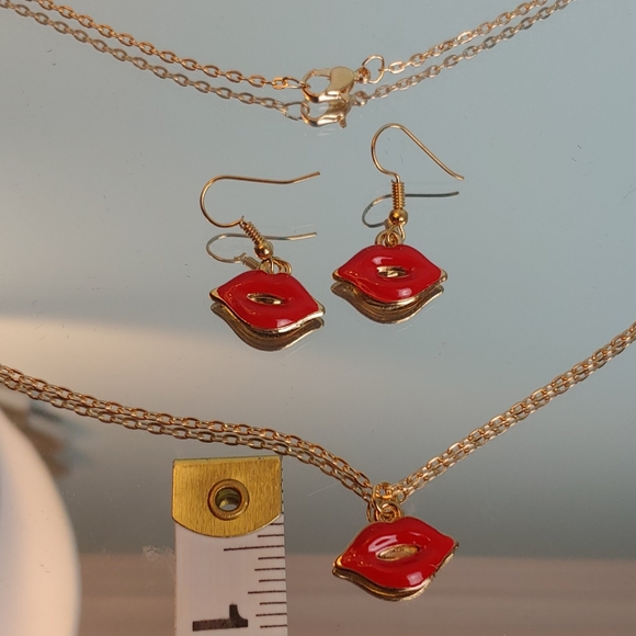 Jewelry - Lip 💋 necklace & earring set NEW